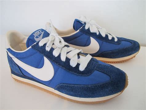 nike vintage shoes